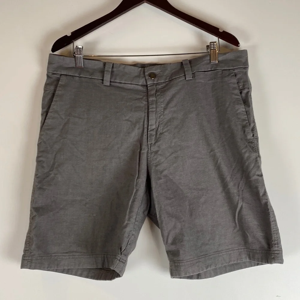 Lululemon Men's Commission Classic-Fit Short 7